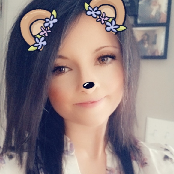 Meet your posher!! - Picture 1 of 1